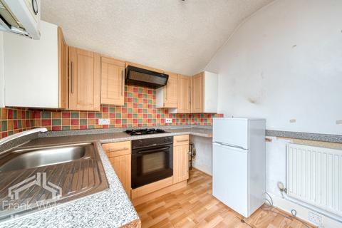 1 bedroom flat for sale, flat 11, conway coourt, 13-15 Park road, Lytham St. Annes, Lancashire