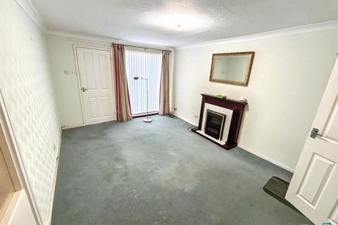 2 bedroom ground floor flat for sale, Farn Court, Kingston Park, Newcastle upon Tyne, Tyne and Wear, NE3 2TH