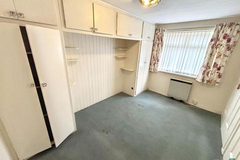 2 bedroom ground floor flat for sale, Farn Court, Kingston Park, Newcastle upon Tyne, Tyne and Wear, NE3 2TH