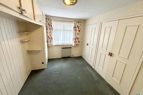 2 bedroom ground floor flat for sale, Farn Court, Kingston Park, Newcastle upon Tyne, Tyne and Wear, NE3 2TH