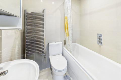 3 bedroom apartment to rent, Renters Avenue, London NW4