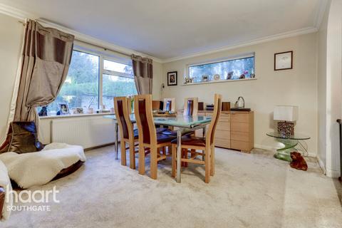 4 bedroom detached house for sale, Northaw Road West, Potters Bar