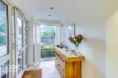 4 bedroom detached house for sale, Northaw Road West, Potters Bar