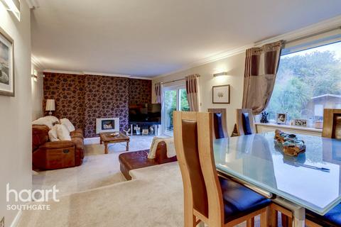 4 bedroom detached house for sale, Northaw Road West, Potters Bar