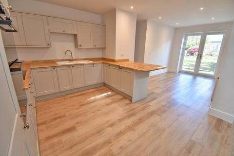 5 bedroom detached house for sale, Christchurch Road, Ferndown, BH22