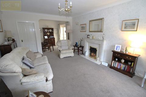 2 bedroom bungalow for sale, Melrose Crescent, Hale,