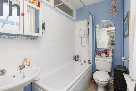 3 bedroom semi-detached house for sale, East Cowes PO32