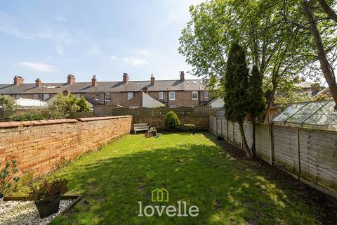 undefined, Queens Parade, Cleethorpes DN35