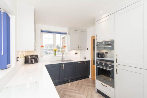 4 bedroom detached house for sale, Victoria Park Road, Chesterfield S43