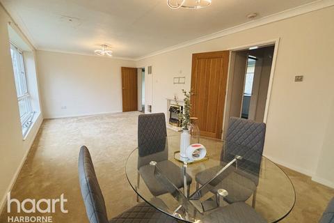2 bedroom apartment to rent, Birmingham B15 3