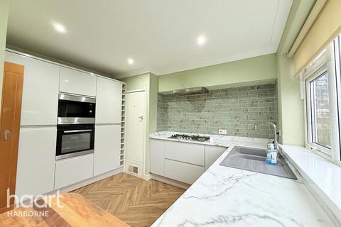 2 bedroom apartment to rent, Birmingham B15 3