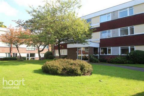 2 bedroom apartment to rent, Birmingham B15 3