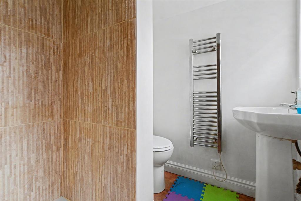 Shower Room.jpeg