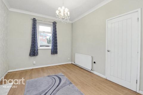 3 bedroom end of terrace house for sale, Orchard Street, Newport