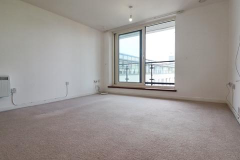 2 bedroom flat for sale, Ferry Court, Cardiff, CF11