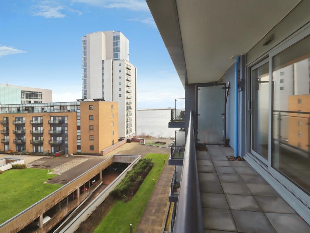 Balcony/Views