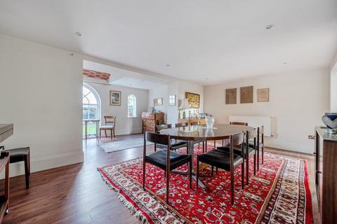 3 bedroom duplex for sale, Princess Park Manor, Friern Barnet