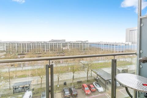 1 bedroom flat for sale, Lower Twelfth Street, Milton Keynes, Buckinghamshire, MK9