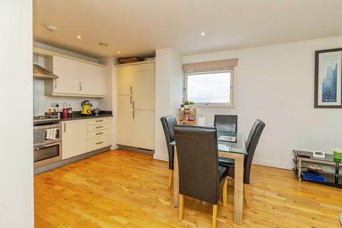 1 bedroom flat for sale, Lower Twelfth Street, Milton Keynes, Buckinghamshire, MK9