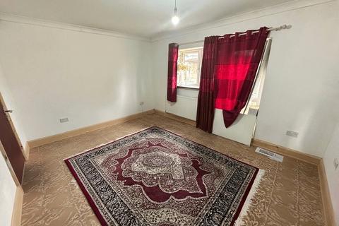 undefined, Princess Park Close, Hayes, Greater London, UB3
