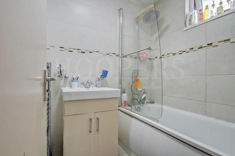 2 bedroom terraced house for sale, Midwood Close, London, NW2
