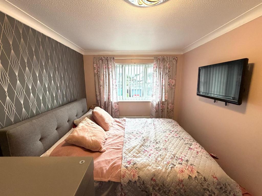 Bedroom One.JPG
