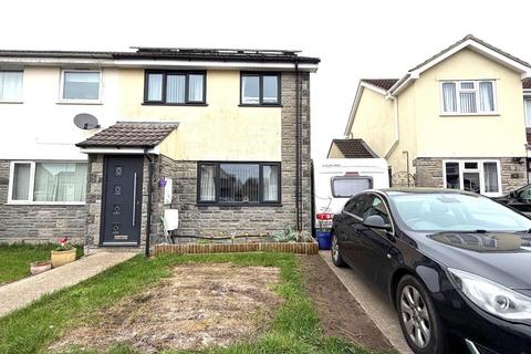 3 bedroom end of terrace house for sale - Oakfield Road