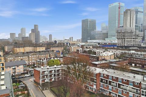 3 bedroom flat for sale, Morant Street, London, E14