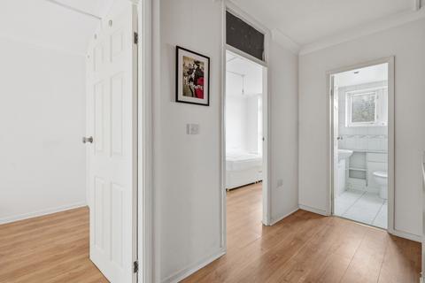 3 bedroom flat for sale, Morant Street, London, E14
