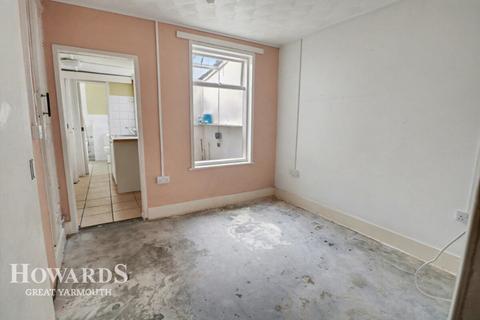 2 bedroom terraced house for sale, Tottenham Street, Great Yarmouth