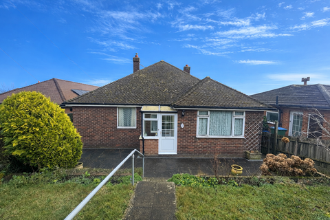 3 bedroom chalet for sale, Hillcrest Road