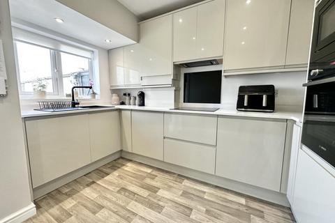 3 bedroom semi-detached bungalow for sale, Oxendale Road, Thornton-Cleveleys FY5