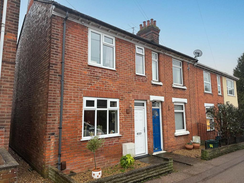 Weston Road, Colchester, Essex, CO2 2 bed end of terrace house for sale ...