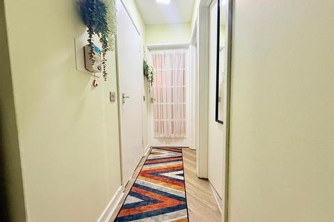 1 bedroom retirement property for sale, Quaker Lane, Waltham Abbey