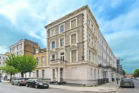 Studio to rent, Castletown Road, West Kensington W14