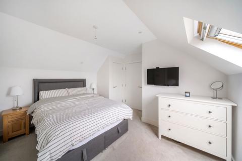 2 bedroom maisonette for sale, Oval Road, Croydon CR0