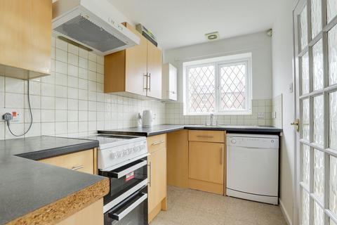 2 bedroom property for sale, Peregrine Close, Nottingham NG7