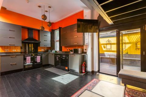 5 bedroom terraced house to rent, George Street, Brighton, BN2