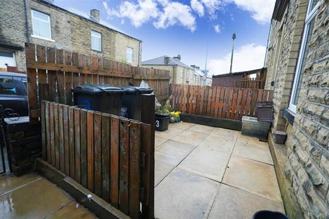 undefined, Elizabeth Street, Elland
