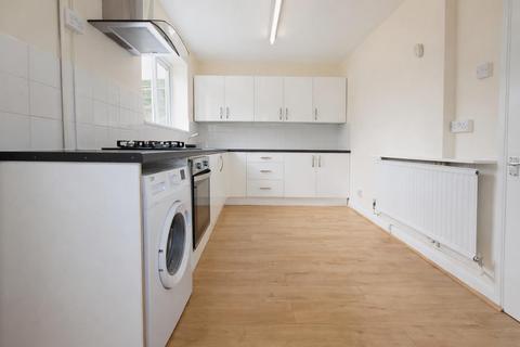 3 bedroom terraced house for sale, Barton Way, Borehamwood