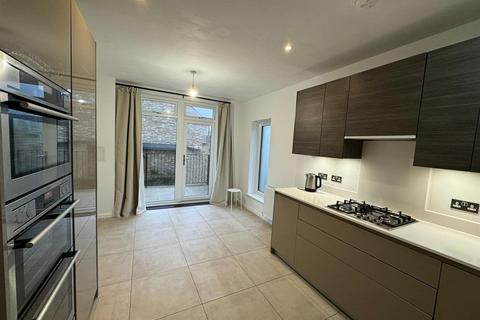 undefined, Mays Lane, Barnet EN5