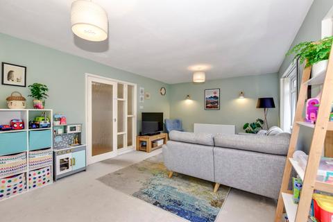4 bedroom semi-detached house for sale, Gade Valley Close, Kings Langley, WD4