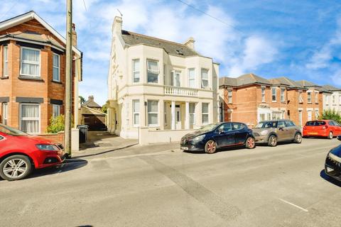 3 bedroom maisonette for sale, Rosebery Road, Bournemouth BH5