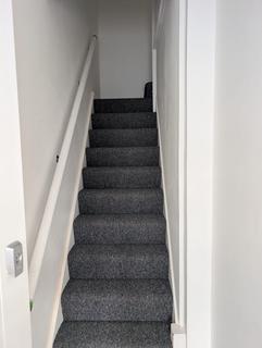 2 bedroom flat to rent, Flat 2, Southall, UB1