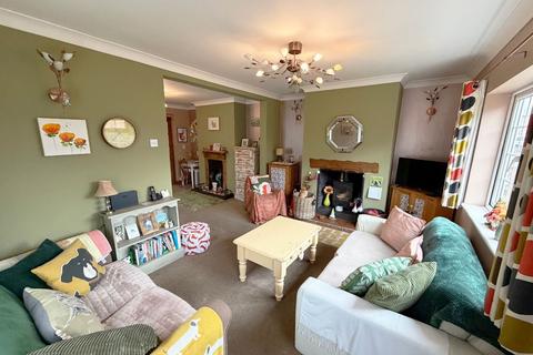 undefined, Near Town, Olney, MK46