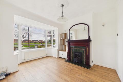 3 bedroom terraced house for sale, First Lane, Hessle