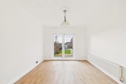 3 bedroom terraced house for sale, First Lane, Hessle