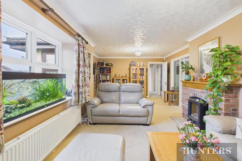 3 bedroom detached bungalow for sale, Newby Farm Road, Scarborough