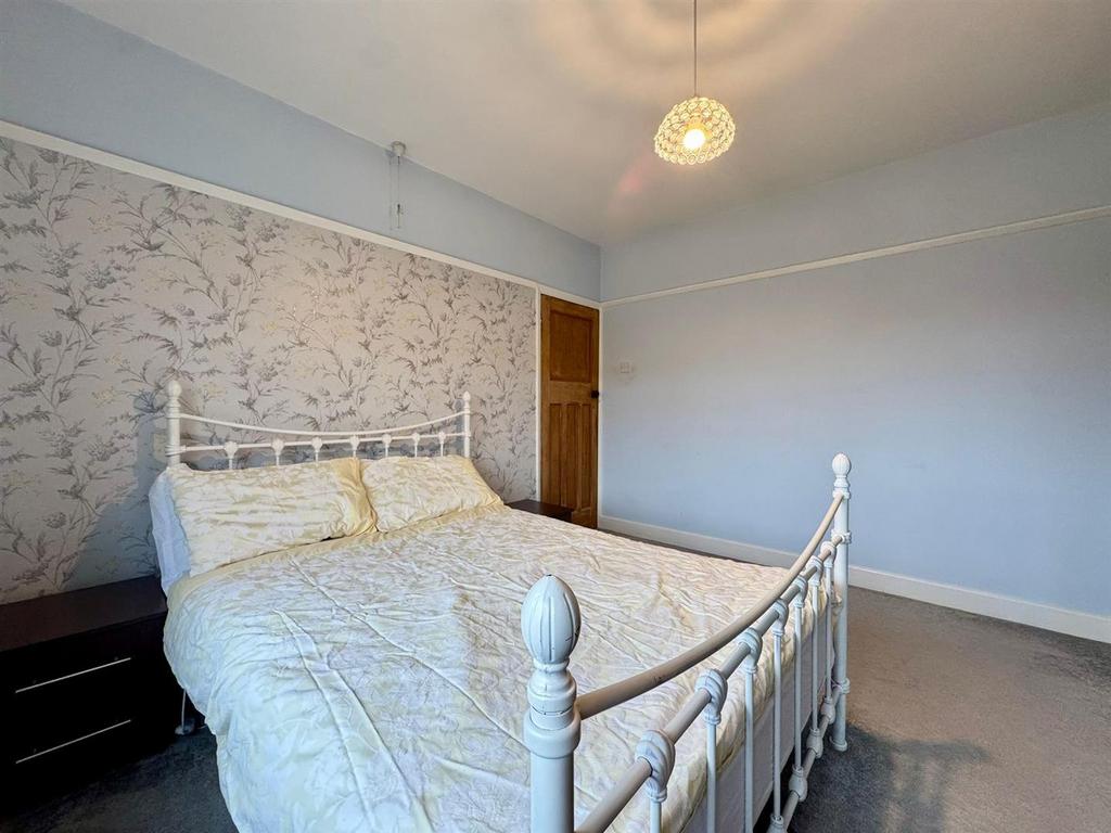 Bedroom 2 , 2.jpeg