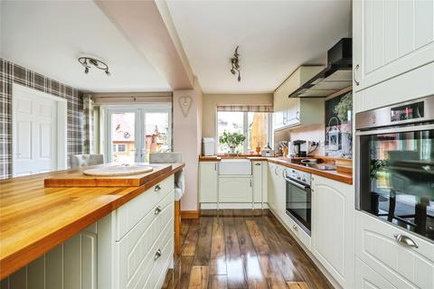 3 bedroom semi-detached house for sale, Mansfield Road, Mansfield, Nottinghamshire, NG21